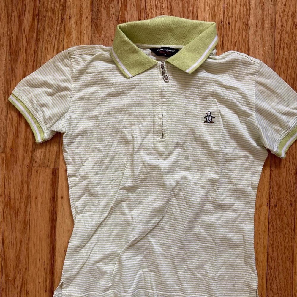 Munsingwear Green Golf Collared Top